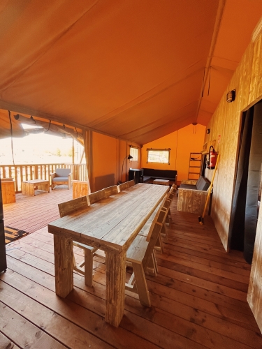 LODGE