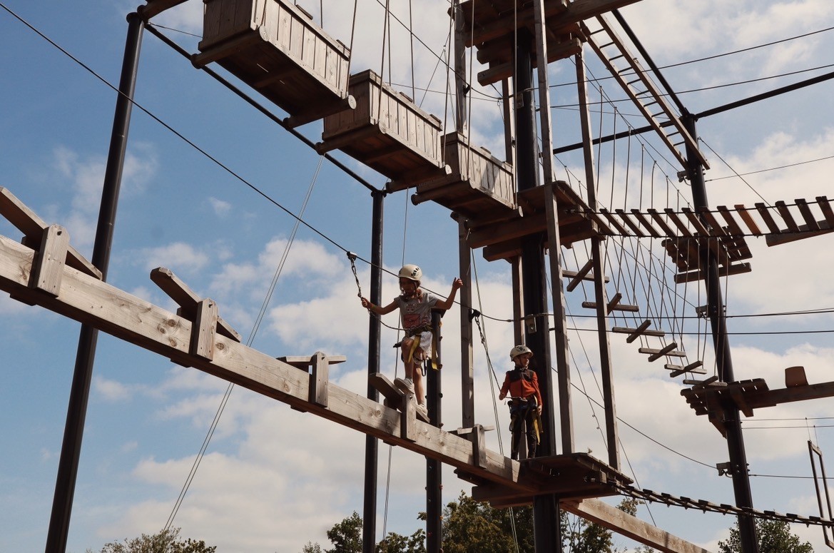 High ropes + ziplines