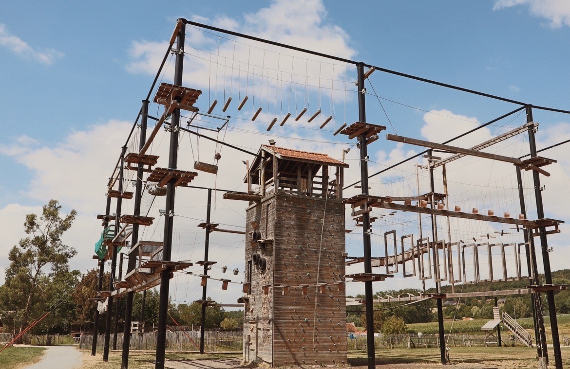 High ropes + ziplines